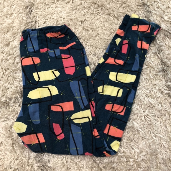 LuLaRoe Pants - Geometric LuLaRoe TC leggings